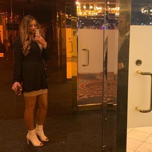 Hello! Love, Alicia <3